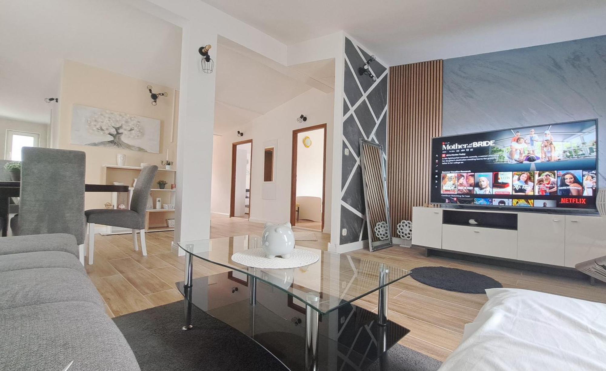 Maria Apartments Каштела Экстерьер фото